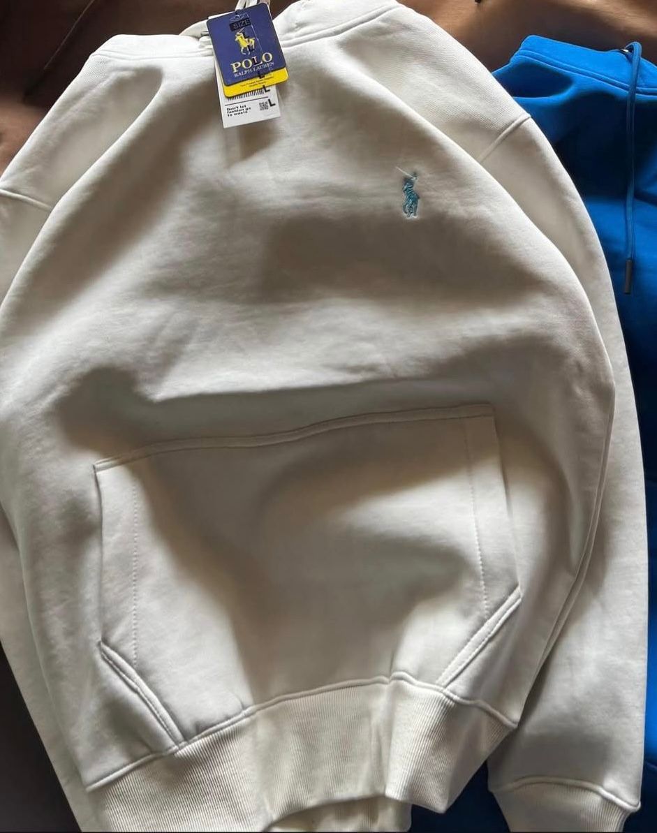 Premium 3-Thread 560+ GSM Cotton Winter Hoodie Warm and Cool